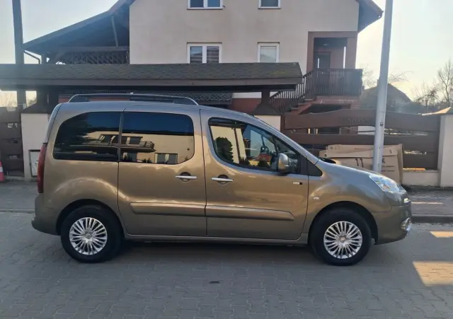 PEUGEOT Partner HDi FAP 115 Style