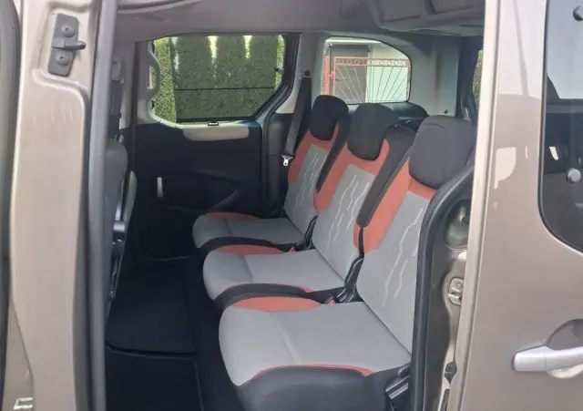 PEUGEOT Partner HDi FAP 115 Style