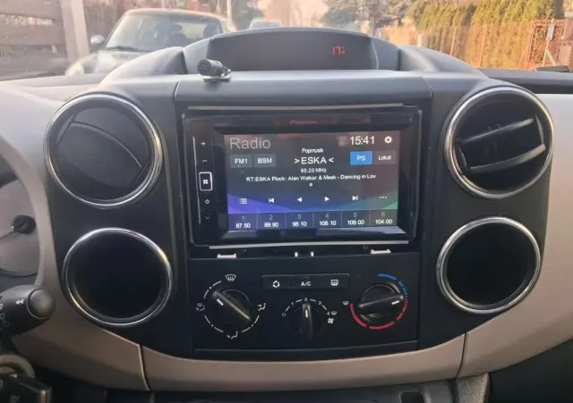 PEUGEOT Partner HDi FAP 115 Style