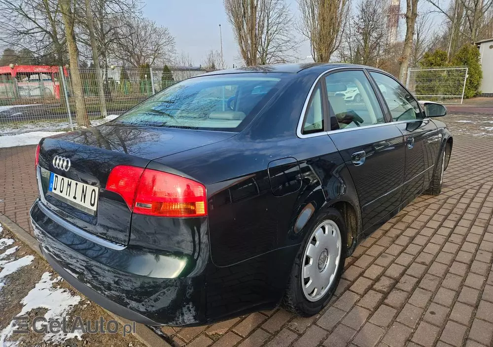 AUDI A4 1.6