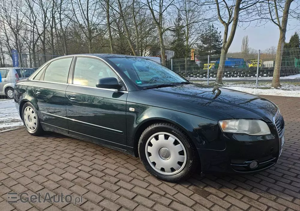 AUDI A4 1.6