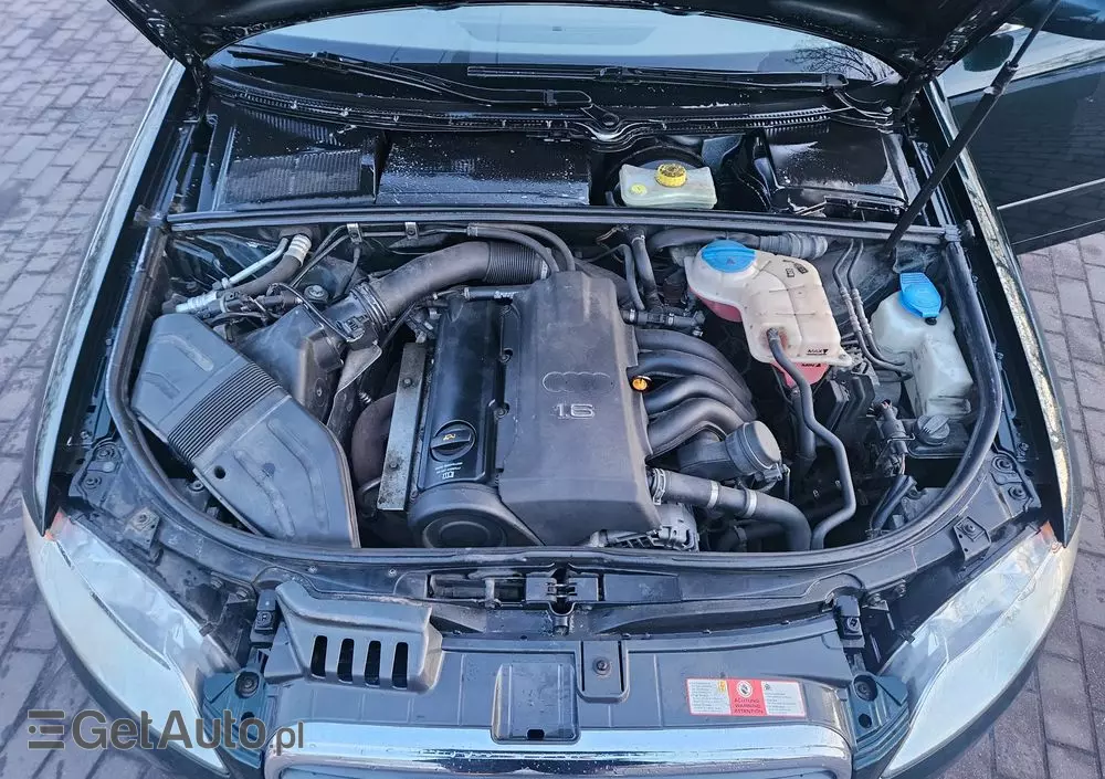 AUDI A4 1.6