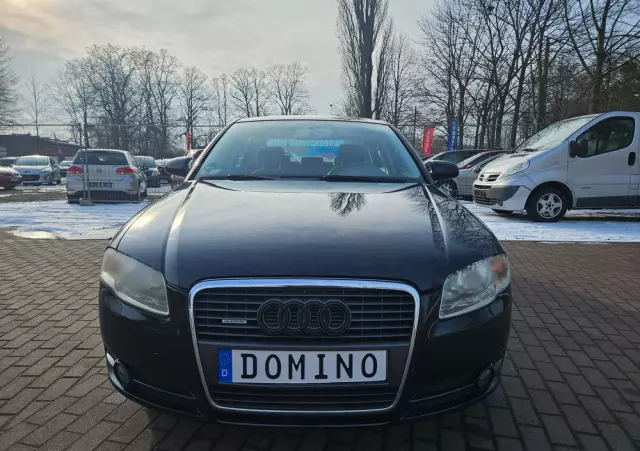 AUDI A4 1.6