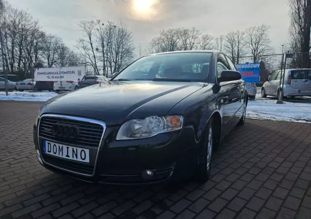 AUDI A4 1.6