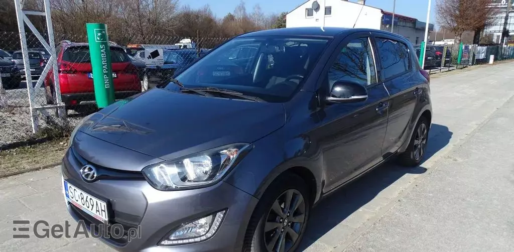 HYUNDAI I20 