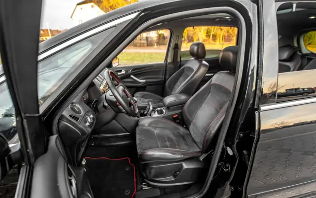 FORD S-Max 2.2 TDCi DPF Titanium X