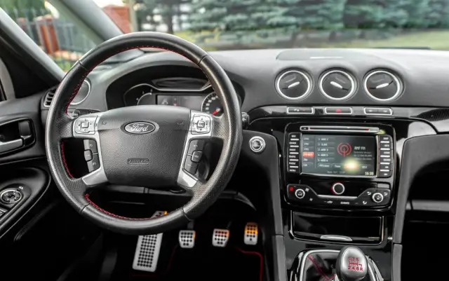 FORD S-Max 2.2 TDCi DPF Titanium X