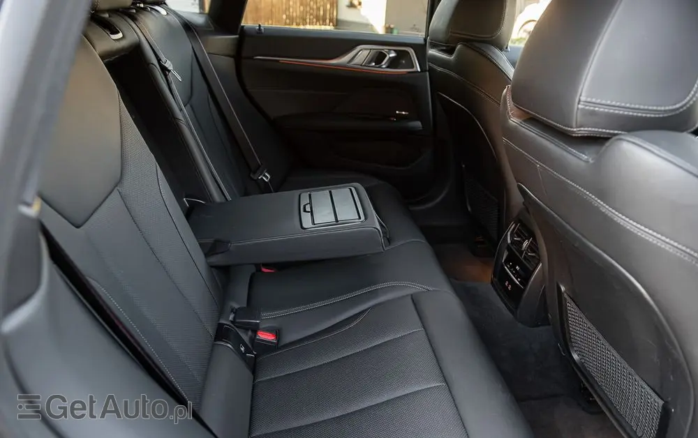 BMW Seria 4 420d xDrive M Sport sport