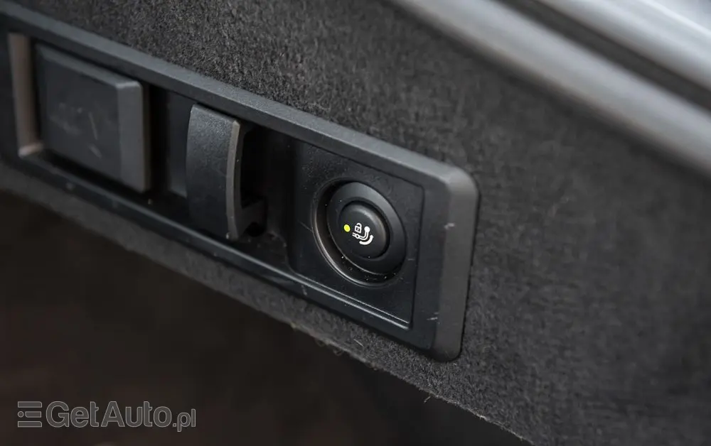 BMW Seria 4 420d xDrive M Sport sport