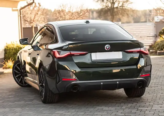 BMW Seria 4 420d xDrive M Sport sport