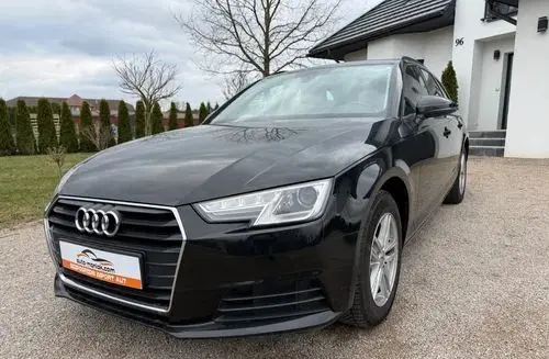AUDI A4 