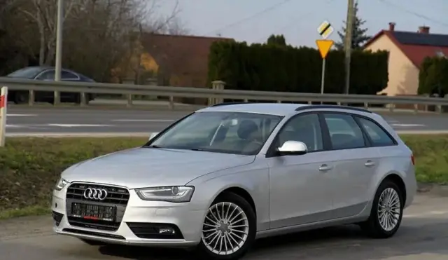AUDI A4 