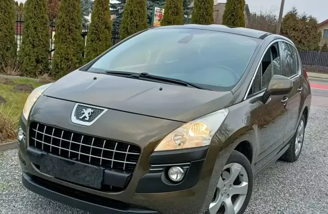 PEUGEOT 3008 