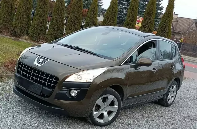 PEUGEOT 3008 