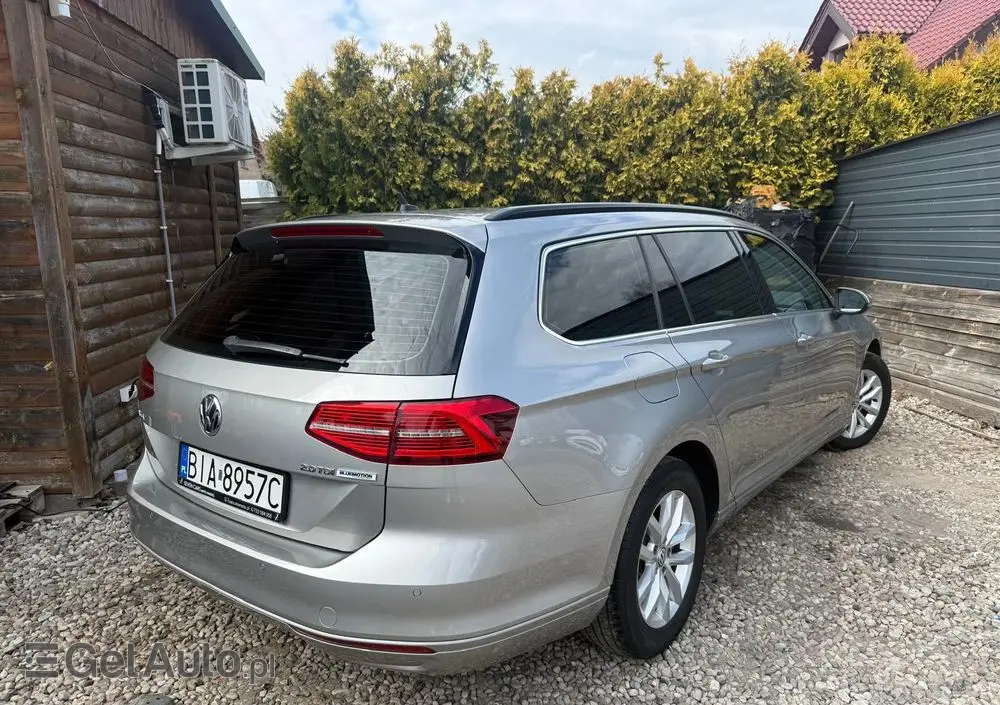 VOLKSWAGEN Passat 2.0 TDI (BlueMotion Technology) DSG Highline