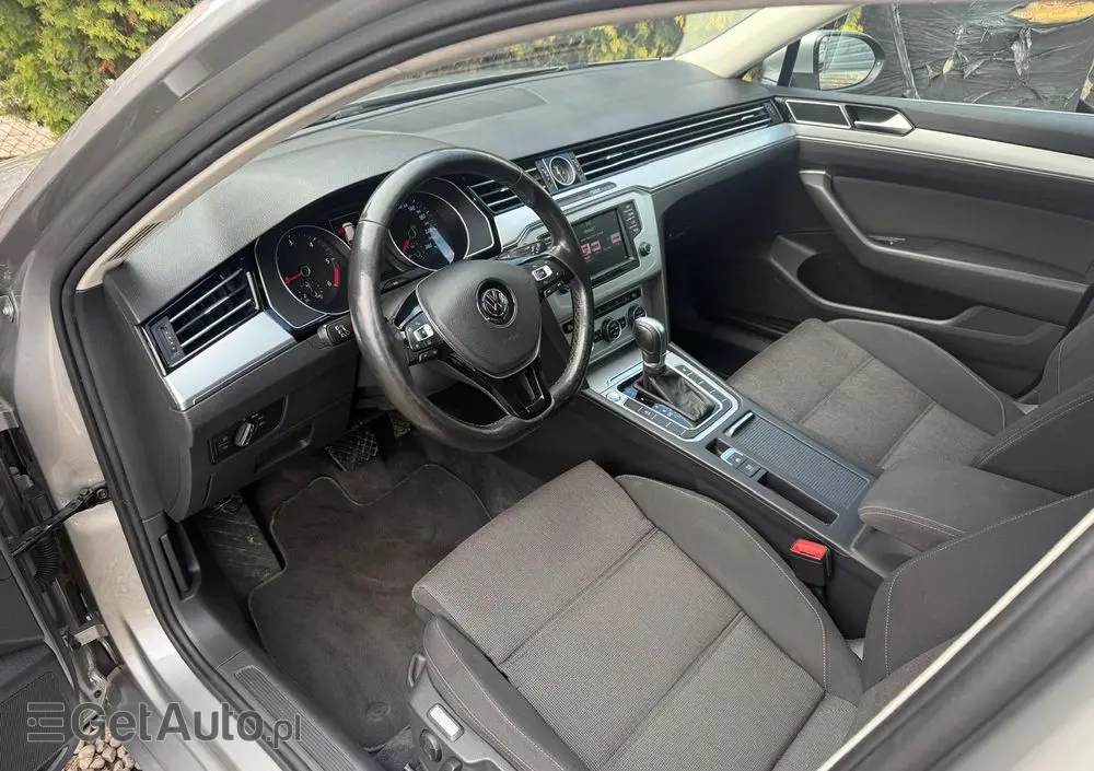 VOLKSWAGEN Passat 2.0 TDI (BlueMotion Technology) DSG Highline