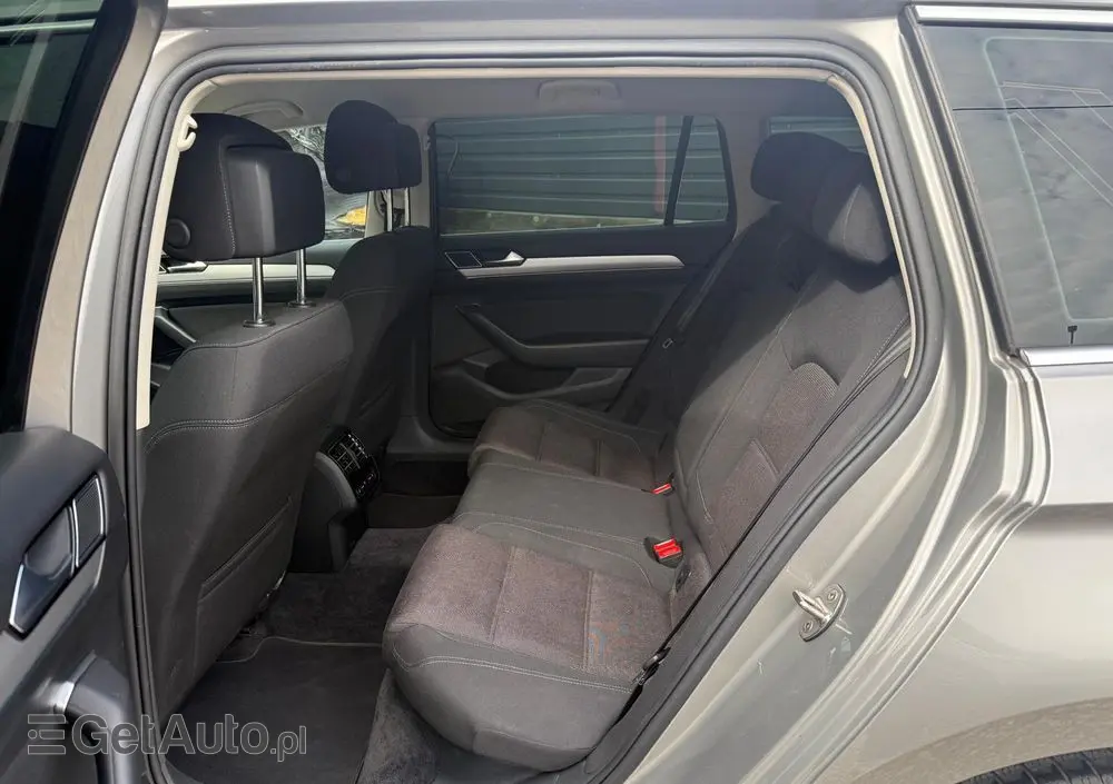 VOLKSWAGEN Passat 2.0 TDI (BlueMotion Technology) DSG Highline