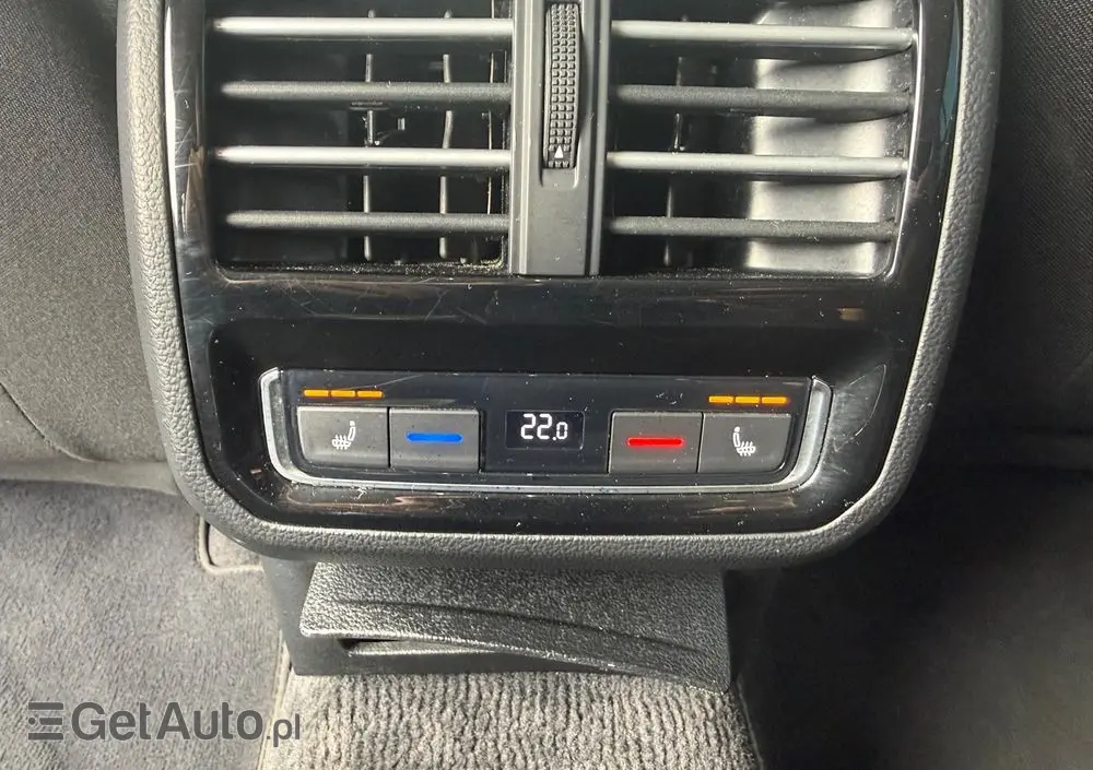 VOLKSWAGEN Passat 2.0 TDI (BlueMotion Technology) DSG Highline