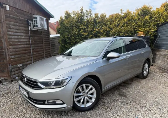 VOLKSWAGEN Passat 2.0 TDI (BlueMotion Technology) DSG Highline