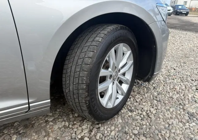 VOLKSWAGEN Passat 2.0 TDI (BlueMotion Technology) DSG Highline