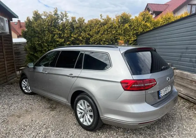 VOLKSWAGEN Passat 2.0 TDI (BlueMotion Technology) DSG Highline