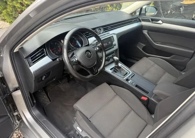 VOLKSWAGEN Passat 2.0 TDI (BlueMotion Technology) DSG Highline