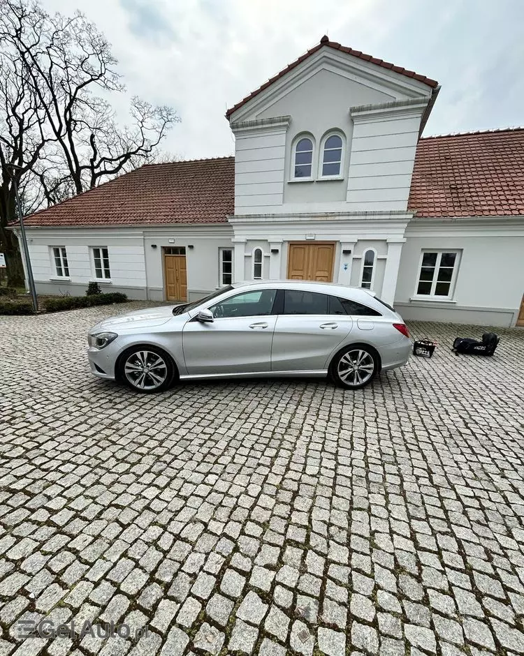 MERCEDES-BENZ CLA 200 (CDI) d 7G-DCT Urban