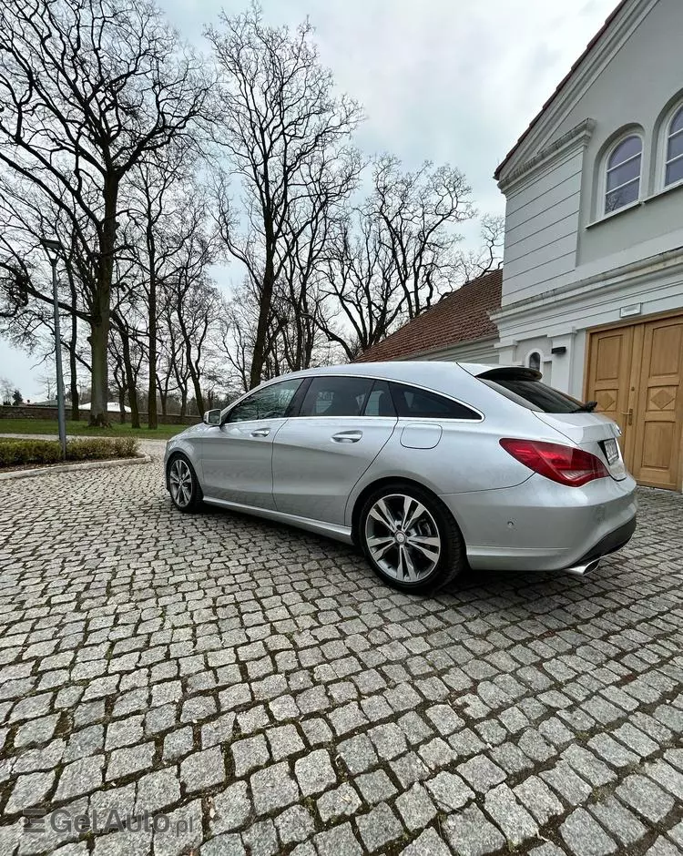 MERCEDES-BENZ CLA 200 (CDI) d 7G-DCT Urban