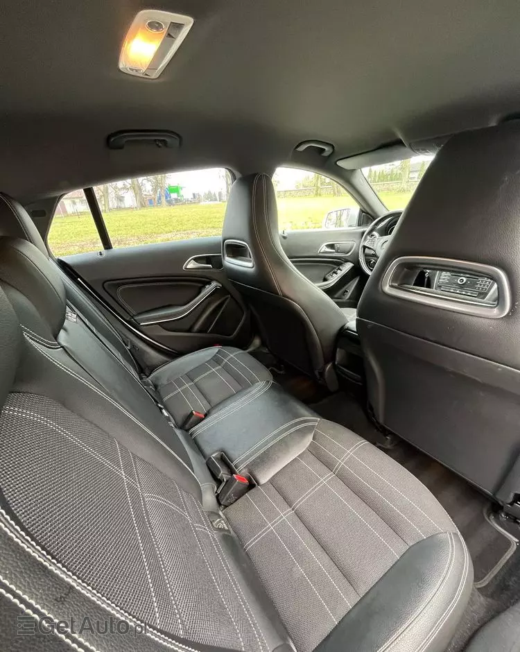 MERCEDES-BENZ CLA 200 (CDI) d 7G-DCT Urban