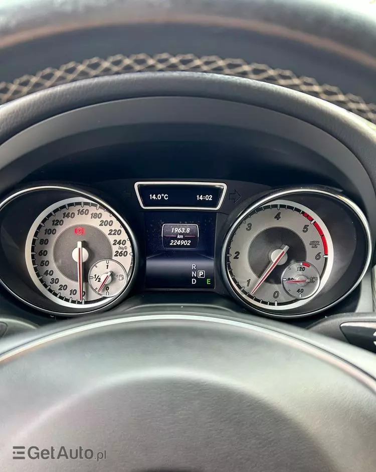 MERCEDES-BENZ CLA 200 (CDI) d 7G-DCT Urban