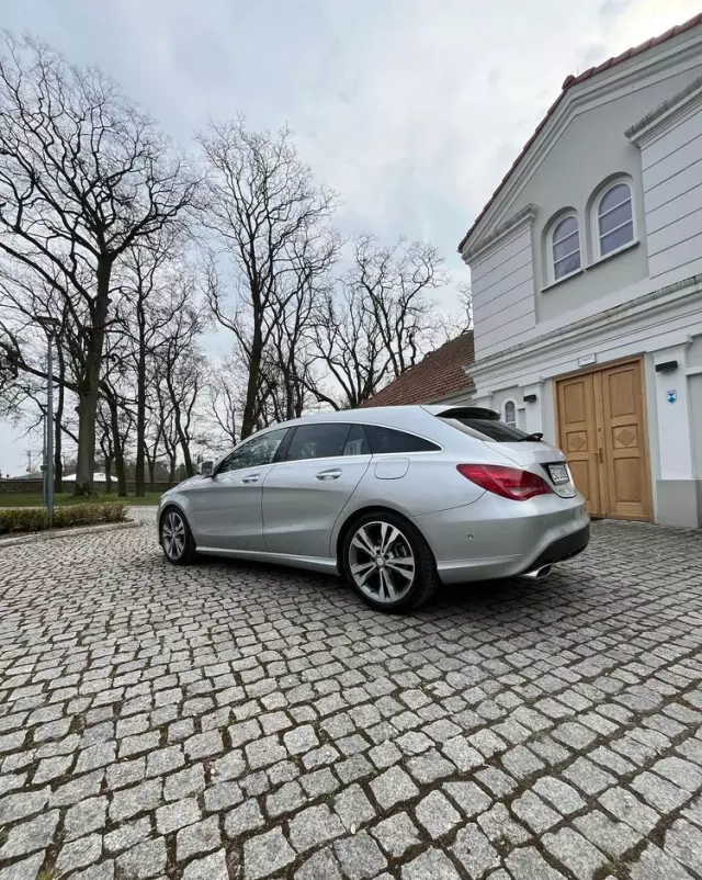 MERCEDES-BENZ CLA 200 (CDI) d 7G-DCT Urban