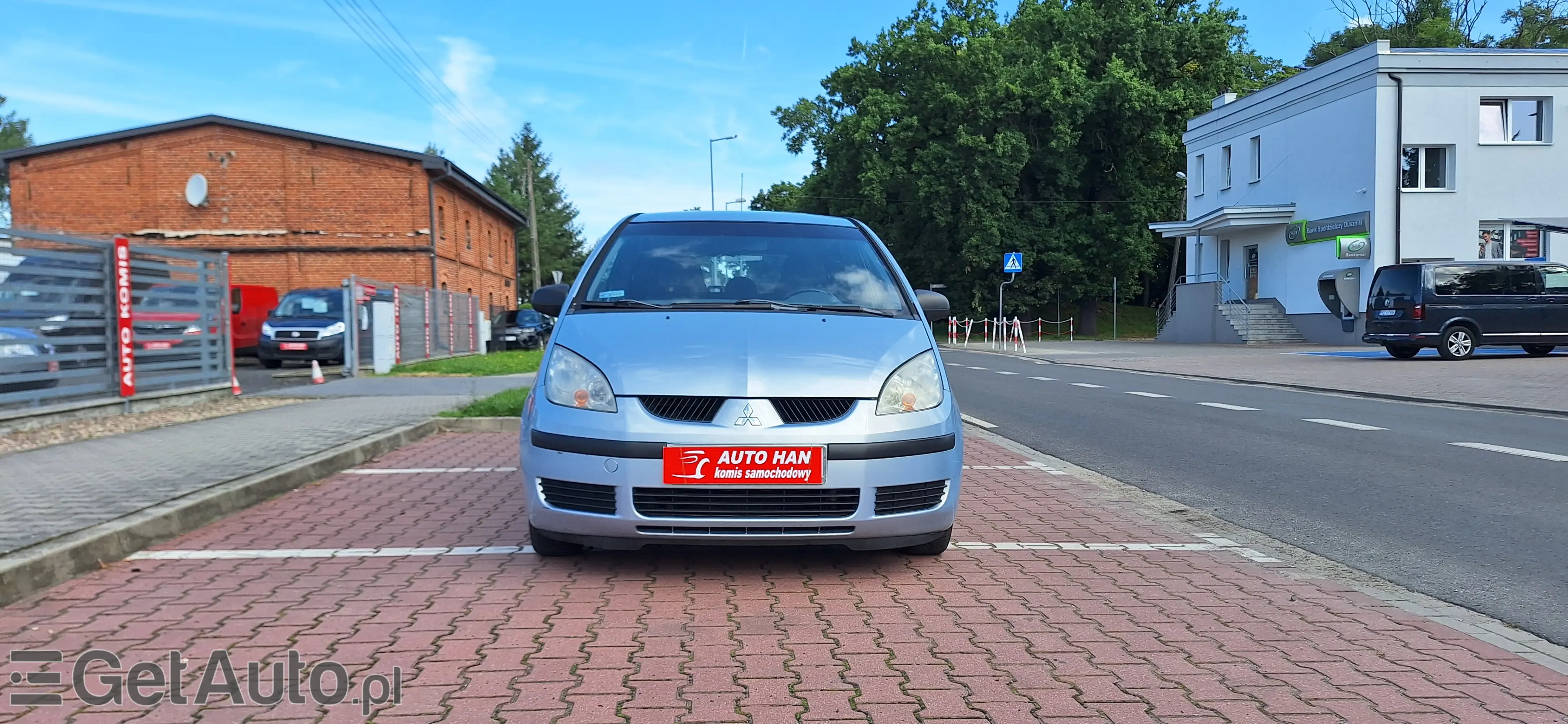 MITSUBISHI Colt 