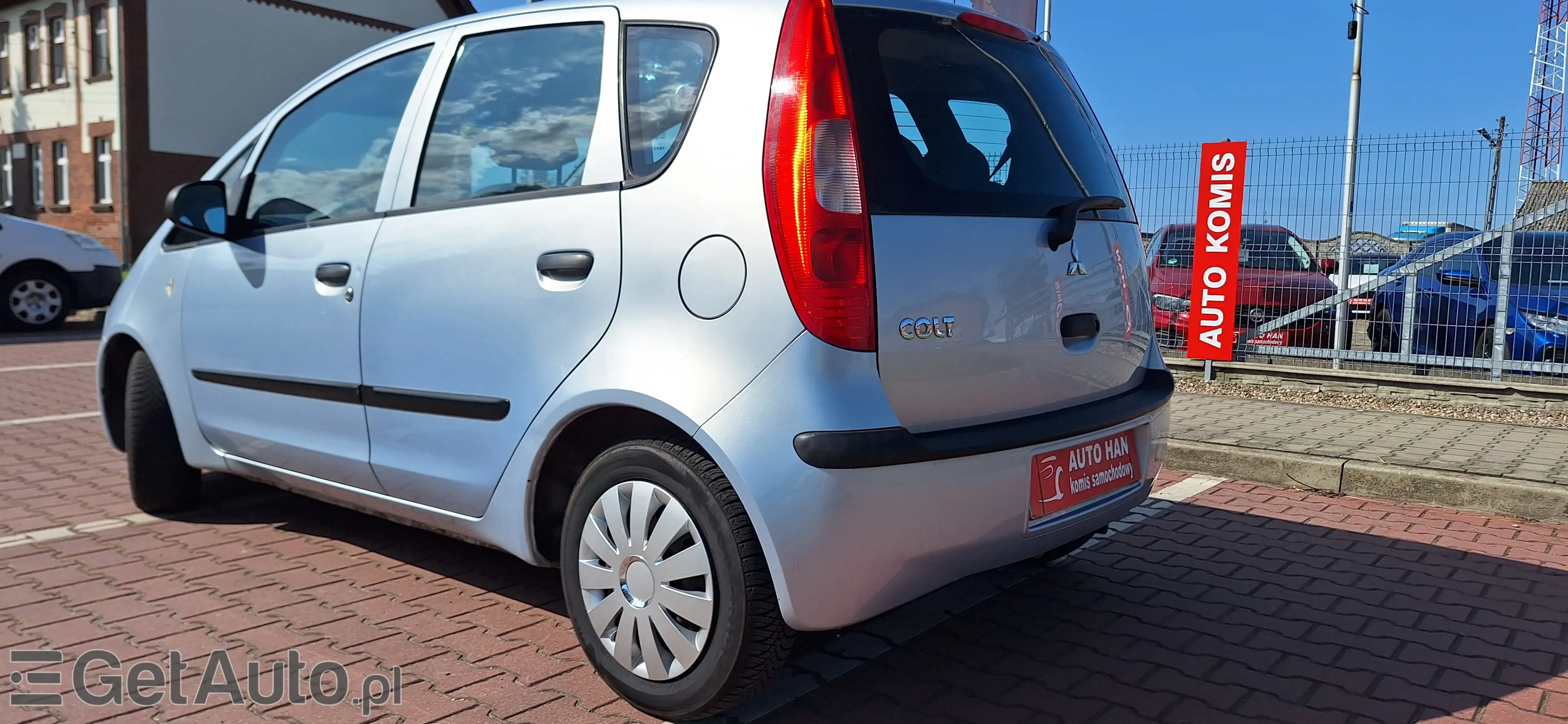 MITSUBISHI Colt 