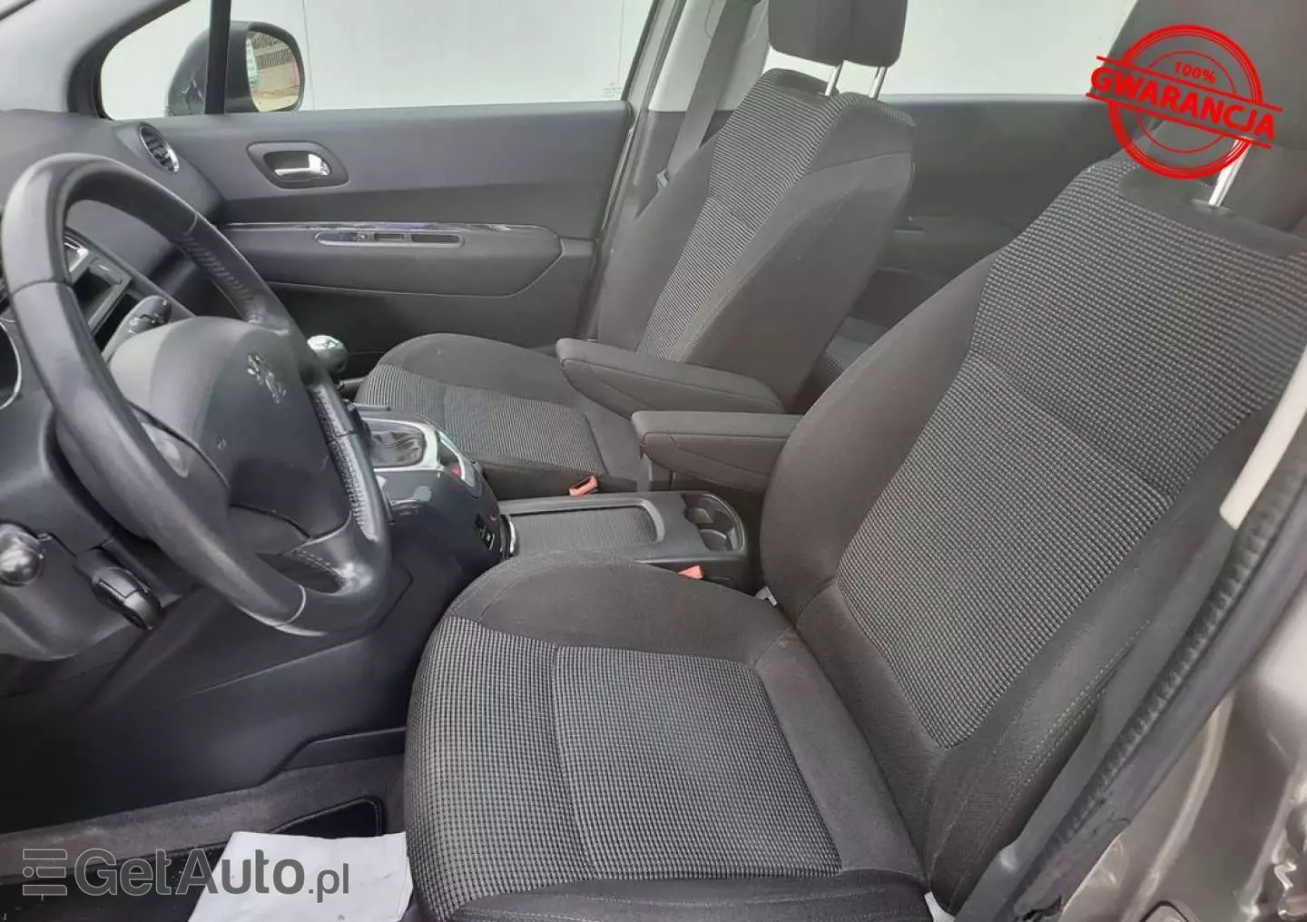 PEUGEOT 5008 2.0 HDi Family