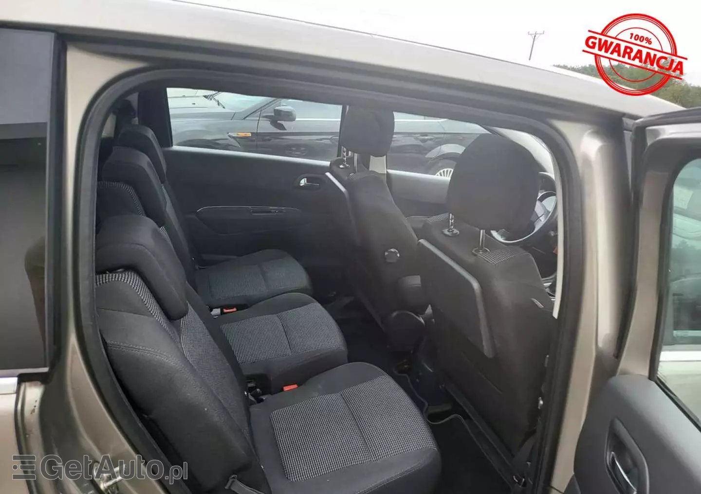 PEUGEOT 5008 2.0 HDi Family