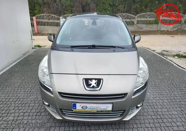 PEUGEOT 5008 2.0 HDi Family