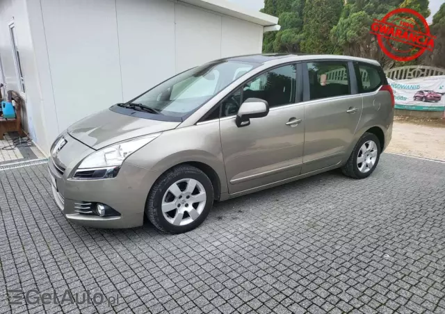 PEUGEOT 5008 2.0 HDi Family
