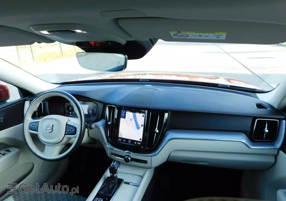 VOLVO XC 60 D4 Momentum Pro