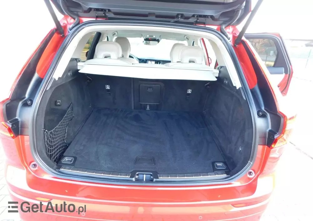 VOLVO XC 60 D4 Momentum Pro