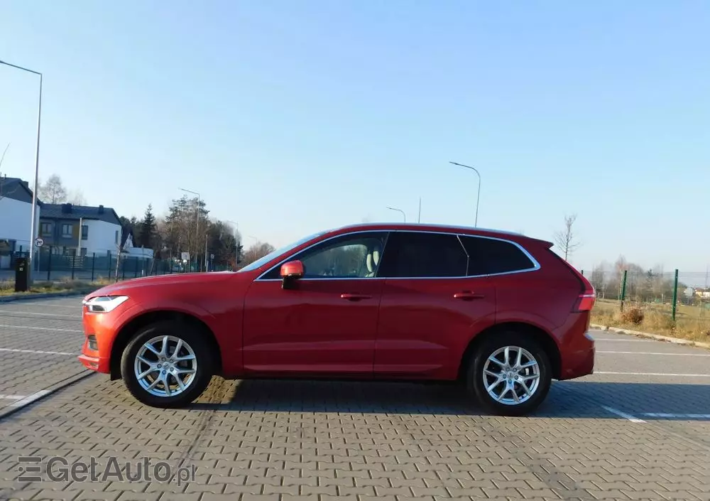 VOLVO XC 60 D4 Momentum Pro