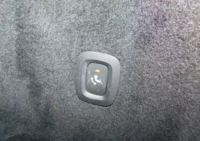 VOLVO XC 60 D4 Momentum Pro