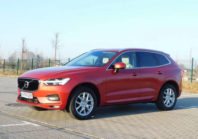 VOLVO XC 60 D4 Momentum Pro