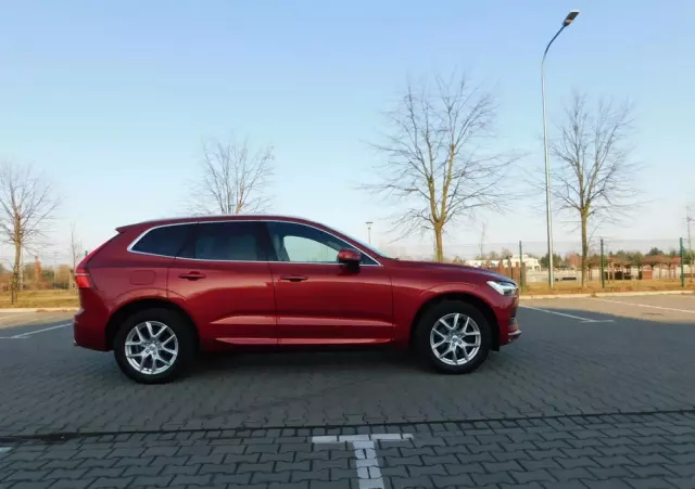 VOLVO XC 60 D4 Momentum Pro