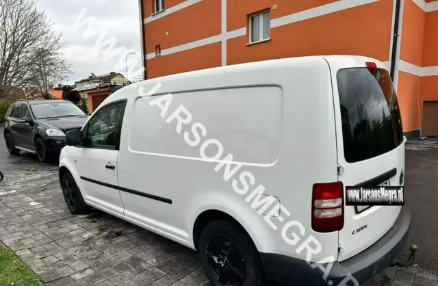 VOLKSWAGEN Caddy California 