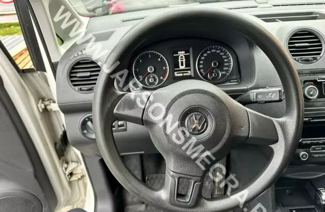 VOLKSWAGEN Caddy California 