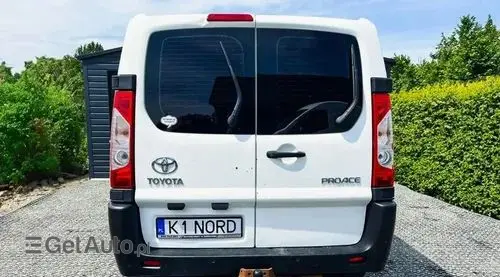 TOYOTA Proace 