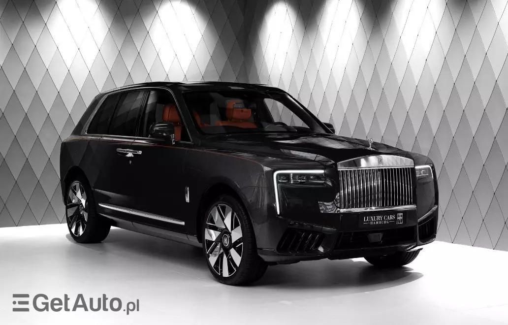 ROLLS-ROYCE Cullinan 