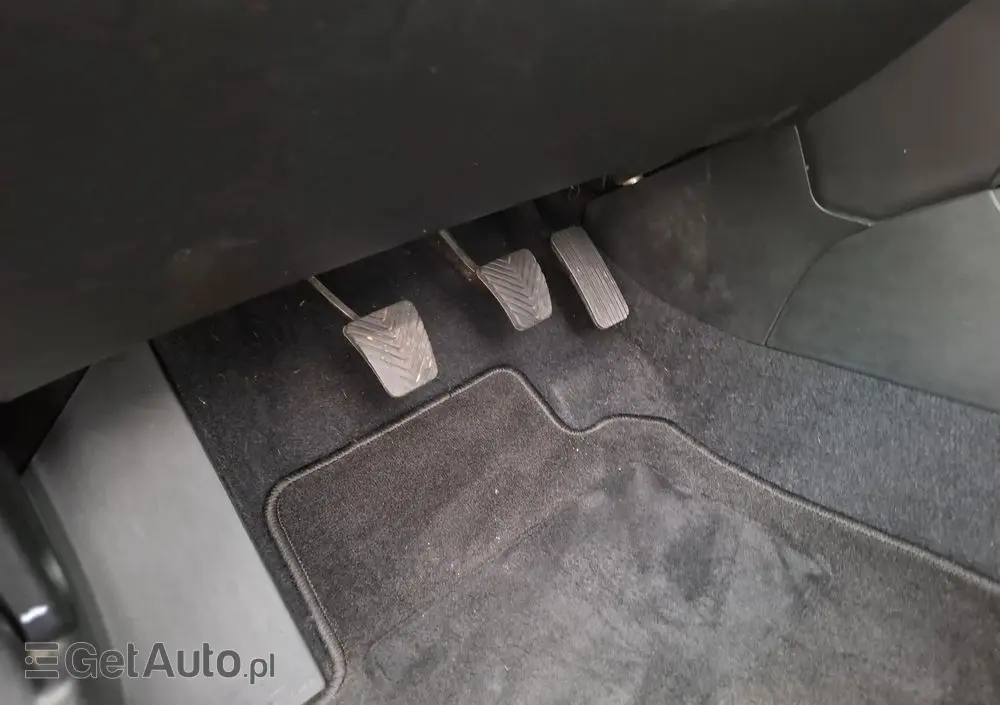 KIA Ceed 1.4 CVVT Dream-Team Edition