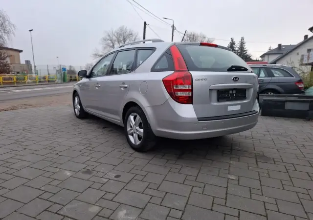 KIA Ceed 1.4 CVVT Dream-Team Edition