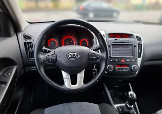 KIA Ceed 1.4 CVVT Dream-Team Edition